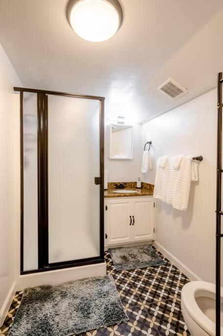 *2Bdr Victorian Home Away From Home - *Central Loc Sacramento Bagian luar foto