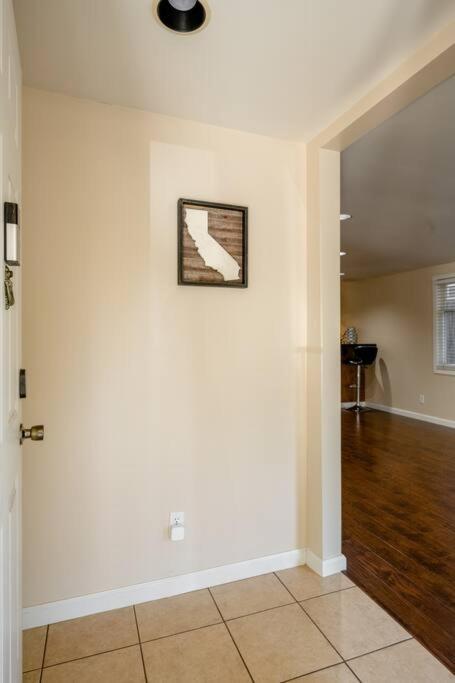 *2Bdr Victorian Home Away From Home - *Central Loc Sacramento Bagian luar foto